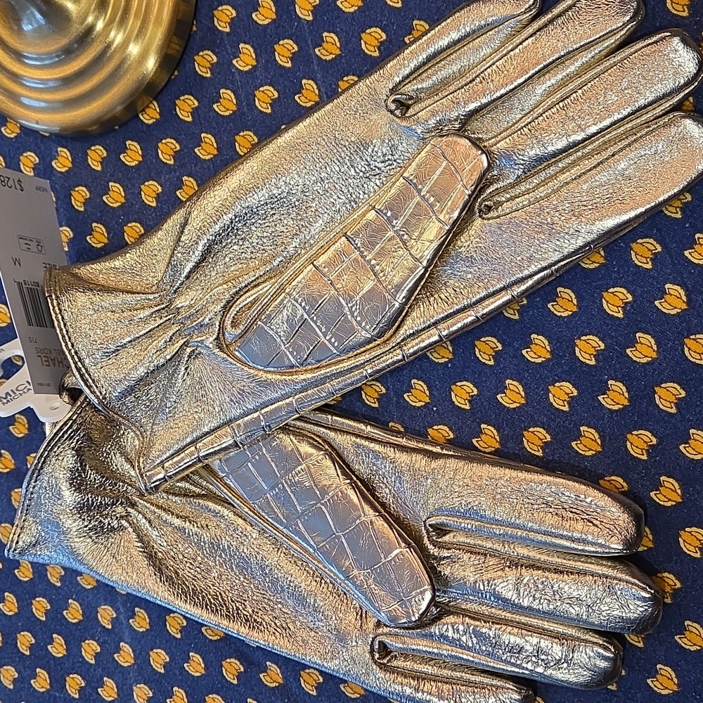 MK Metallic Leather Gloves - Picture 2 of 6